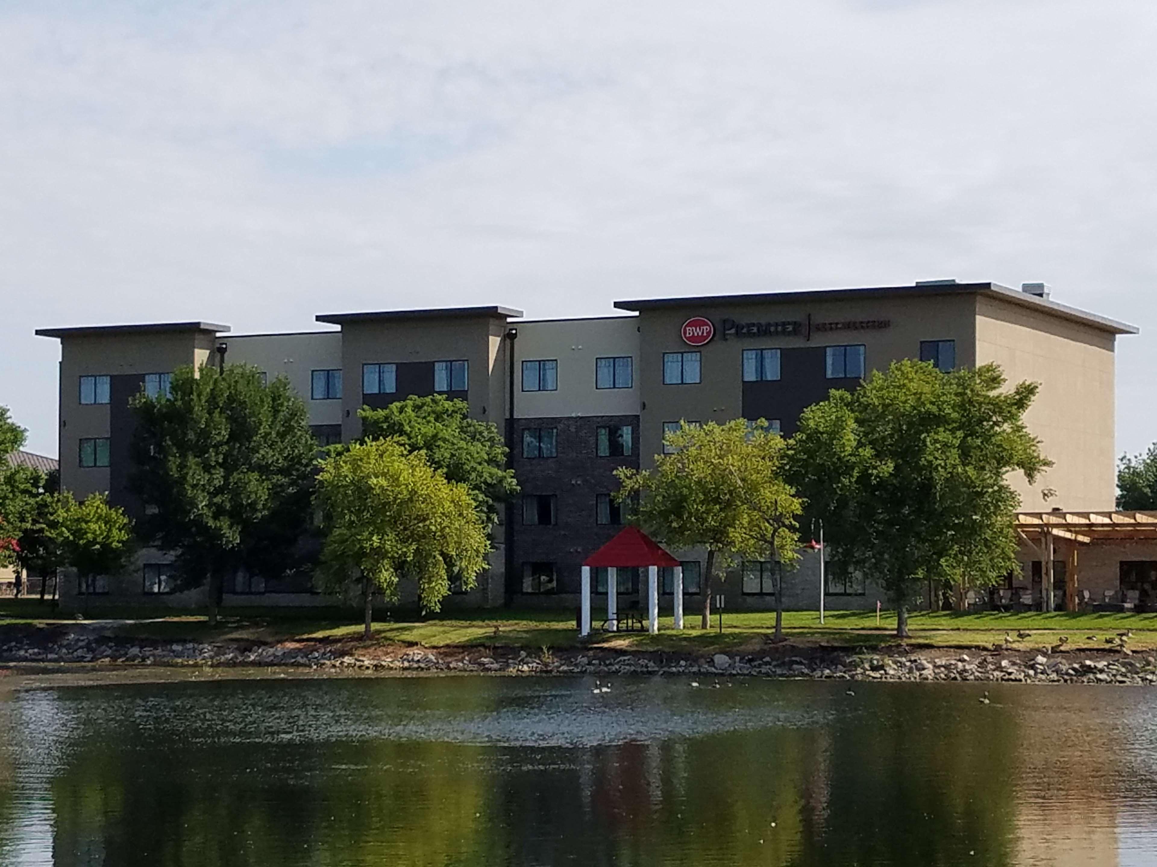 Best Western Plus Okotoks Inn & Suites Kültér fotó