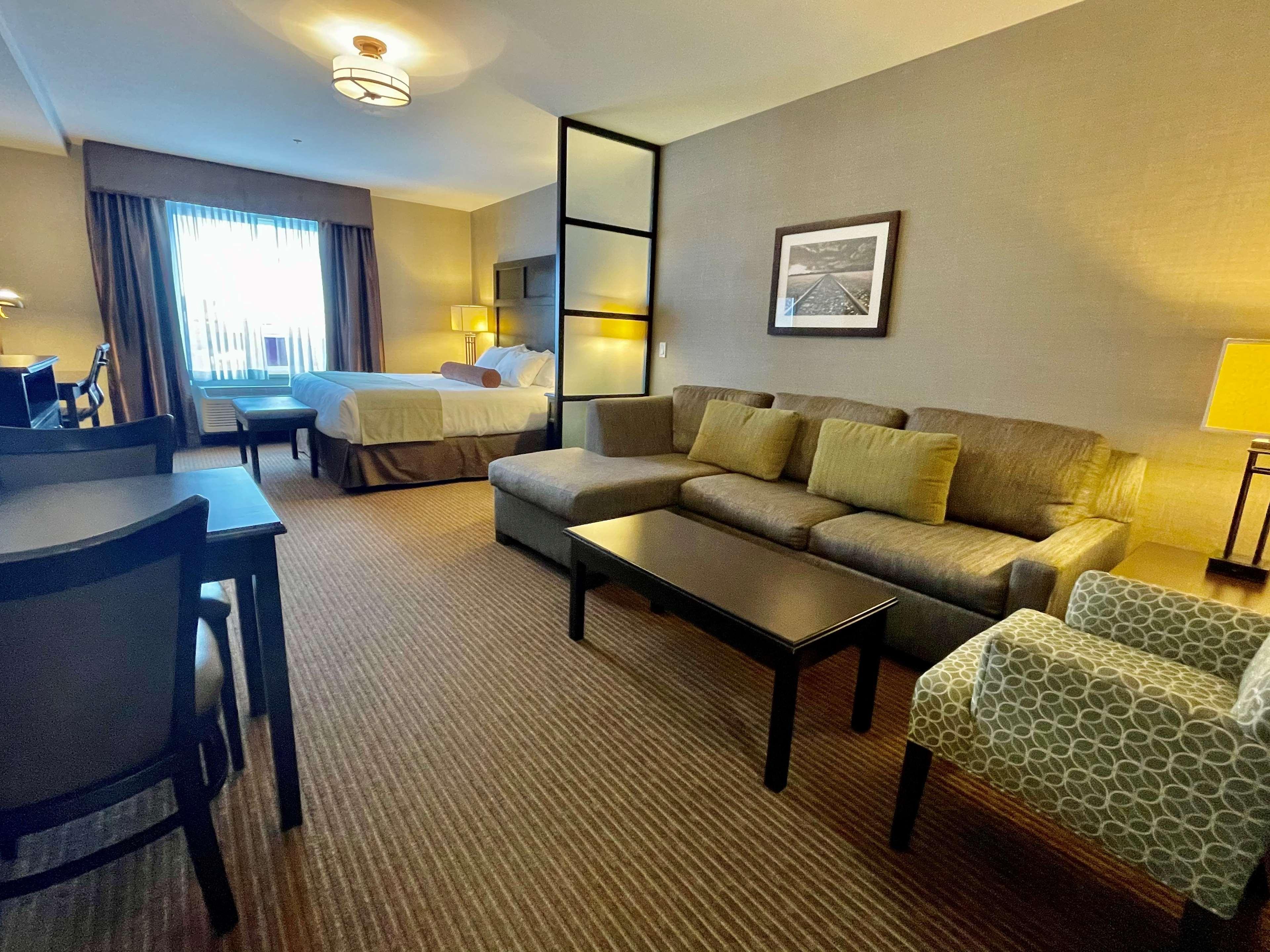 Best Western Plus Okotoks Inn & Suites Kültér fotó