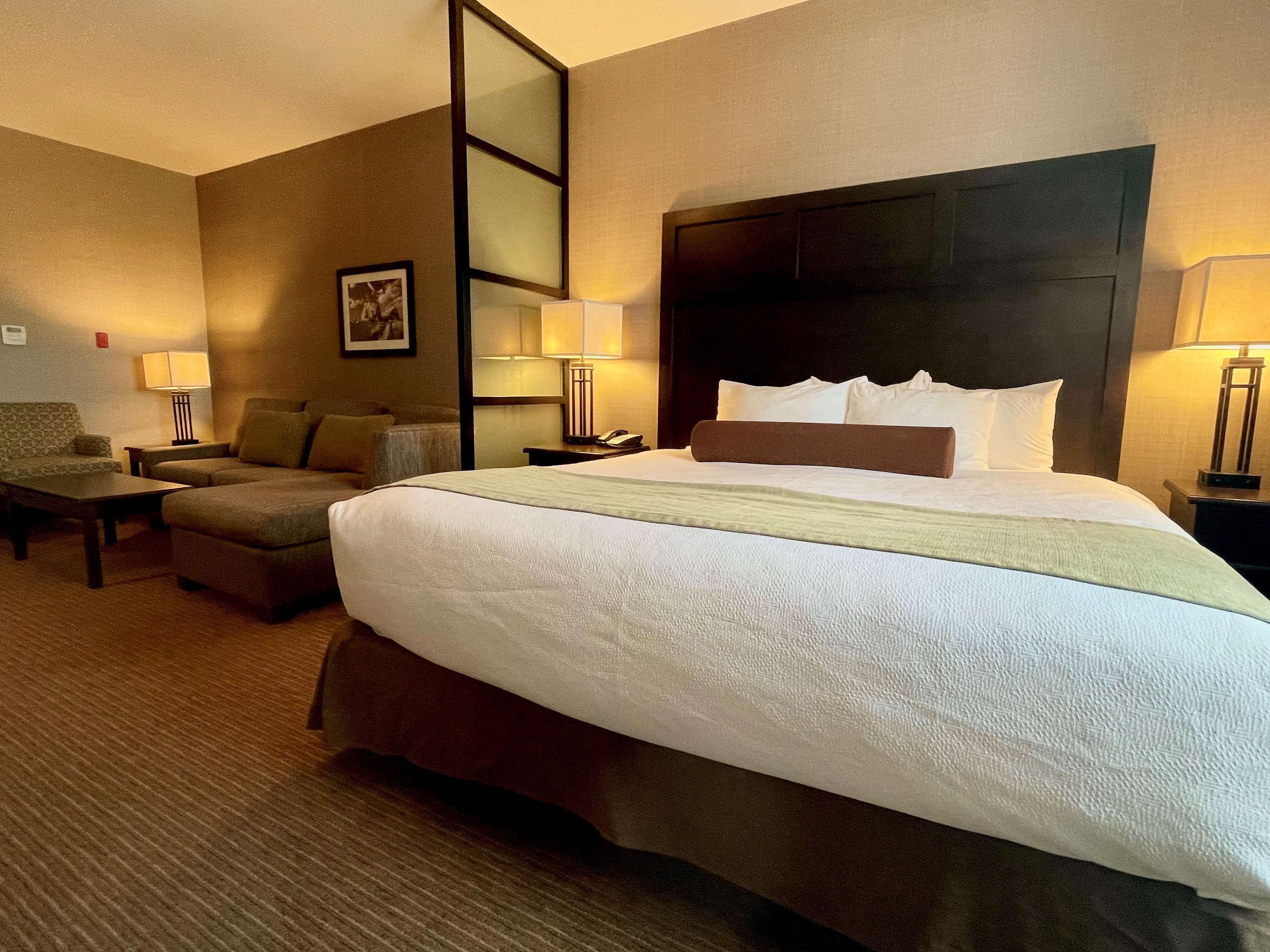 Best Western Plus Okotoks Inn & Suites Kültér fotó